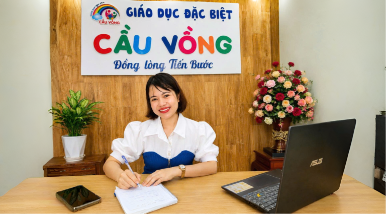 Bạn không cần đợi đến khi mình hết tự ti, mạnh mẽ hơn hay hoàn hảo hơn mới bắt đầu